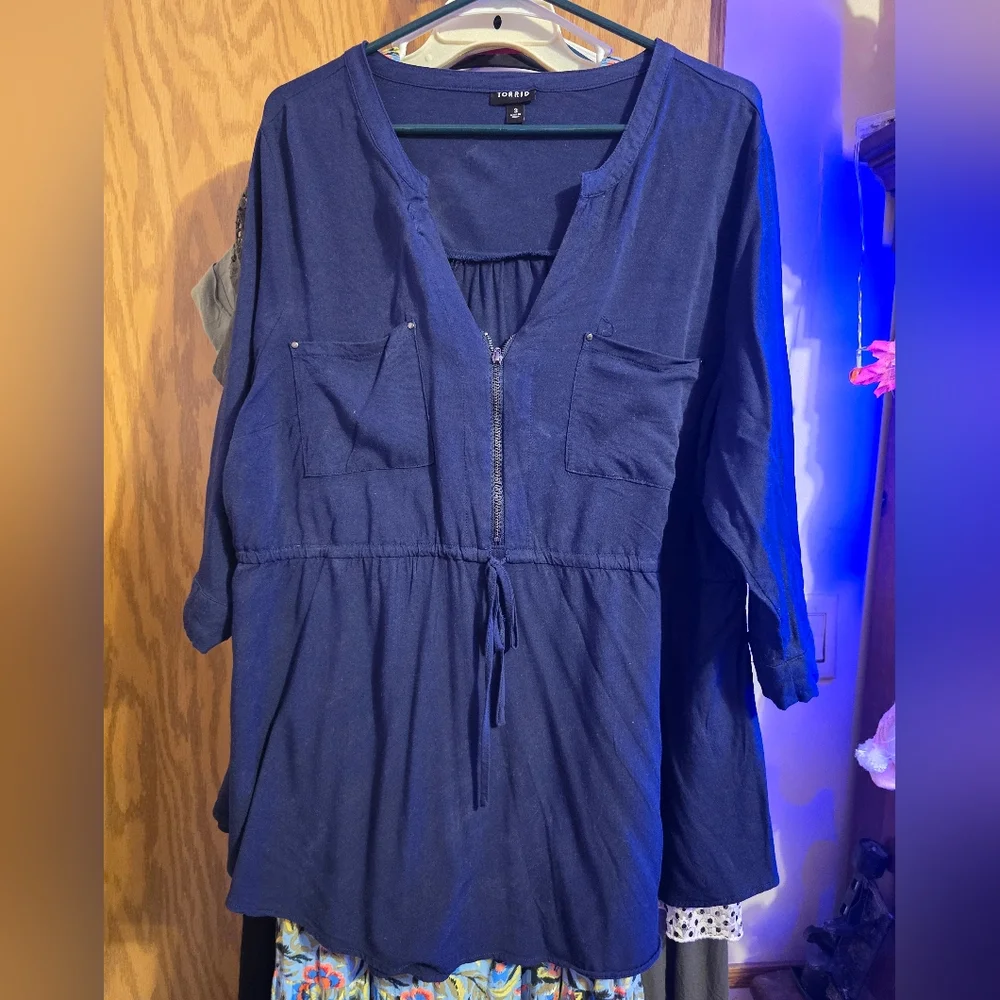 Torrid Blue Tunic with Mandarin Collar and Tie Front - Picture 1 of 3